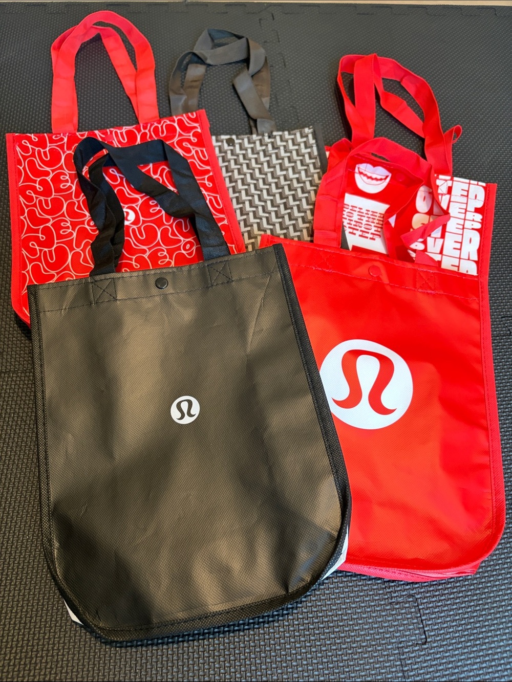 lululemon athletica Black and Red Logo Tote Bags Set